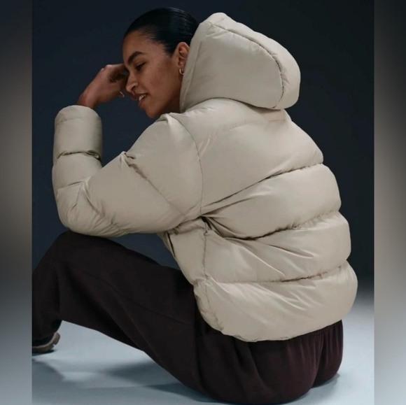 Nike Women's Metro Puffer Therma-fit Jacket XL - Picture 2 of 4